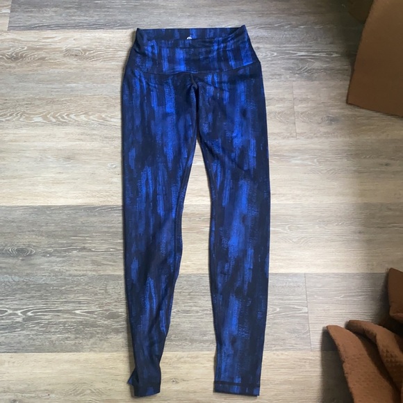 Lululemon full length legging - 8 - Picture 6 of 6